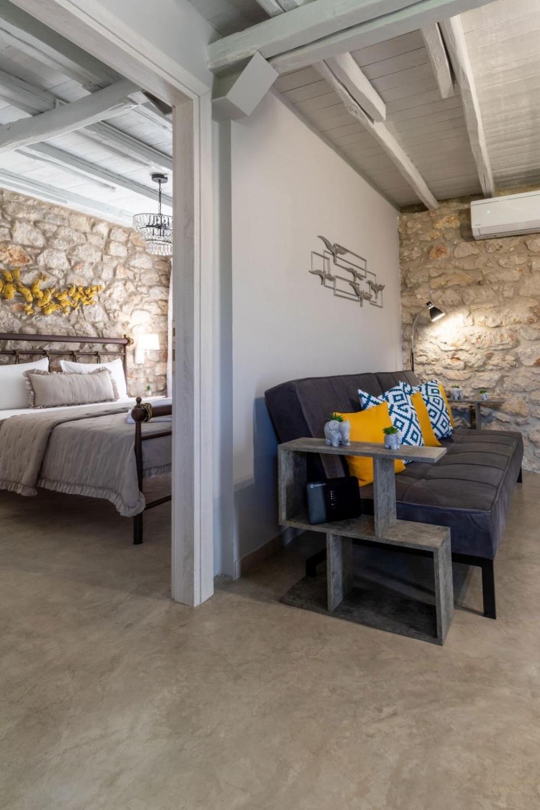 Vivari Stone House 외부 사진