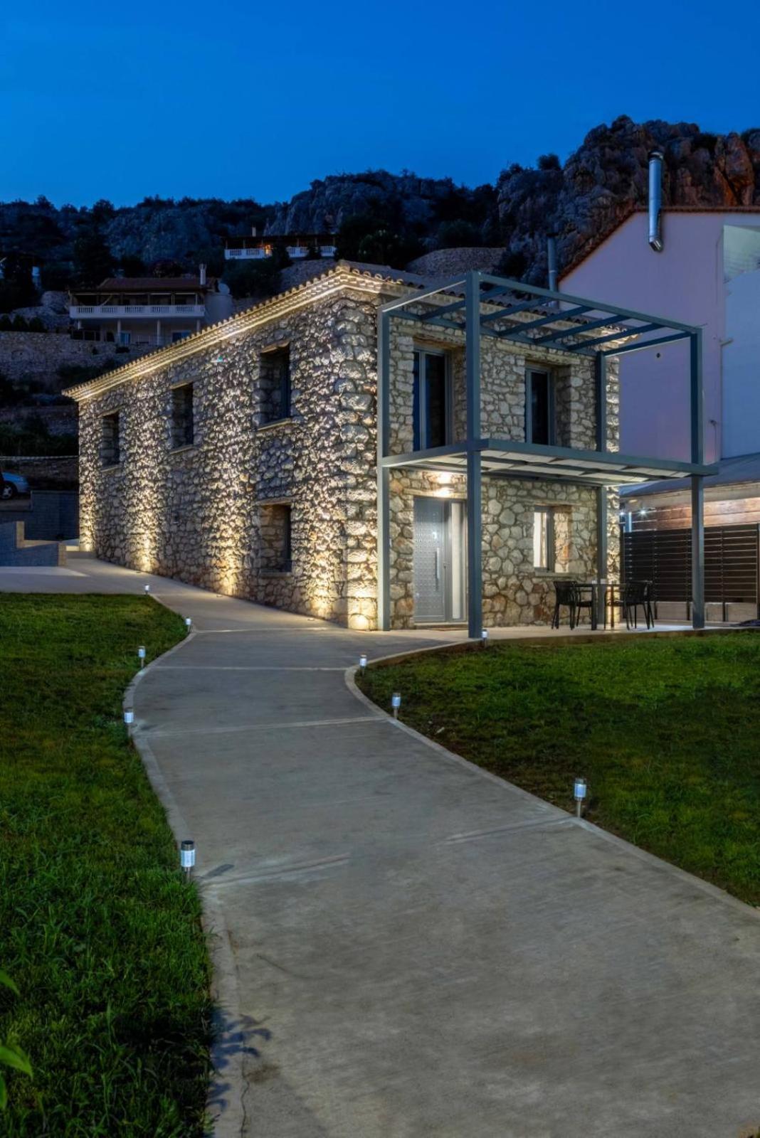 Vivari Stone House 외부 사진